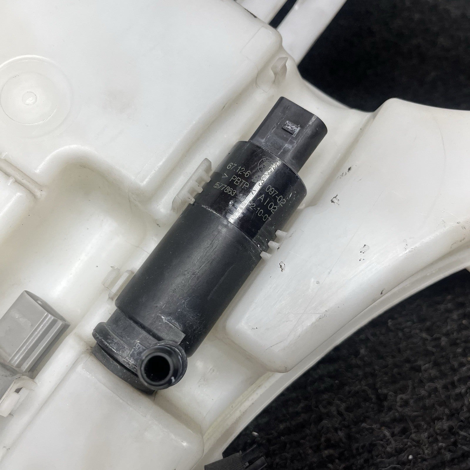 ☑️ 08-13 BMW E92 E93 M3 FRONT WINDSHIELD WASHER FLUID RESERVOIR TANK OEM