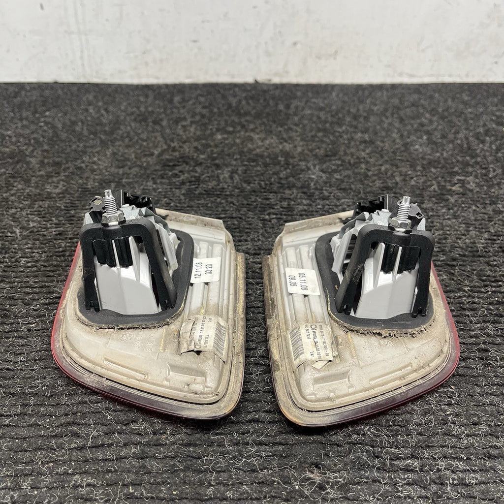 ☑️ 2007-2010 BMW E92 328i 335i COUPE INNER TAIL LIGHT PAIR PRE-LCI OEM NOTE