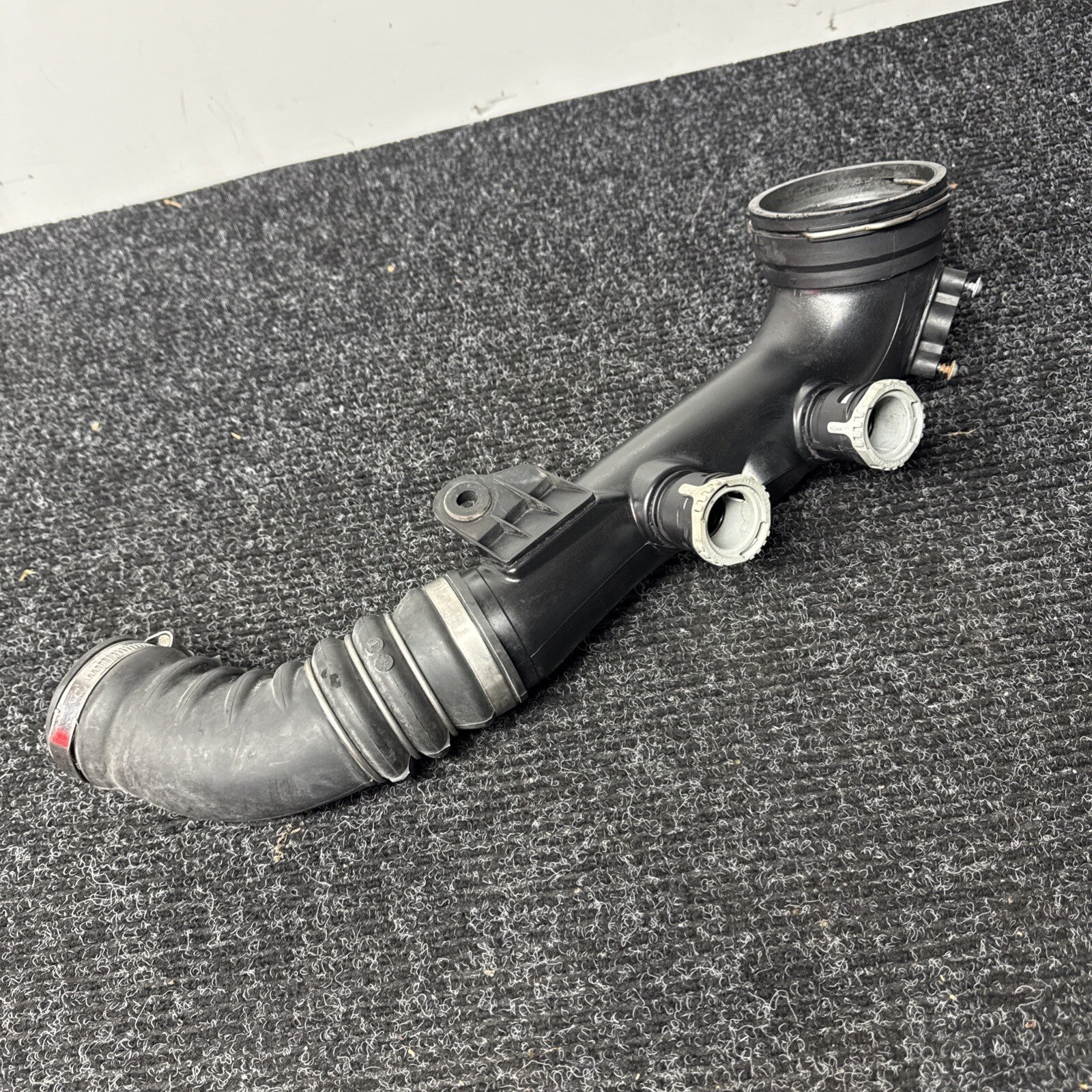 ☑️ 07-13 OEM BMW E90 E92 E93 335I Charge Pipe Diver Valves Induction Pipe N54