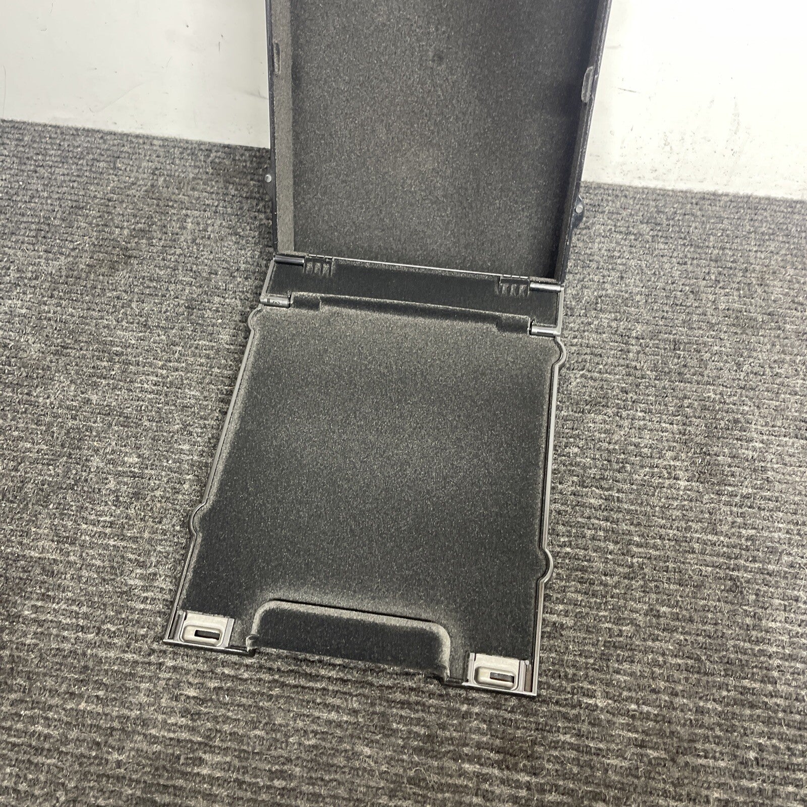 ☑️ 2008 - 2013 BMW M3 E92 Coupe Rear Seat Fold Down Tray Oem 8038550