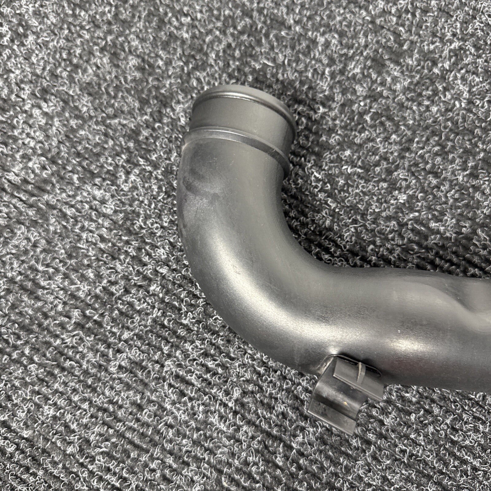 ☑️ 07-13 Bmw E90 135 335 Left Side Intercooler Charge Pipe Intake Pipe Tube Oem