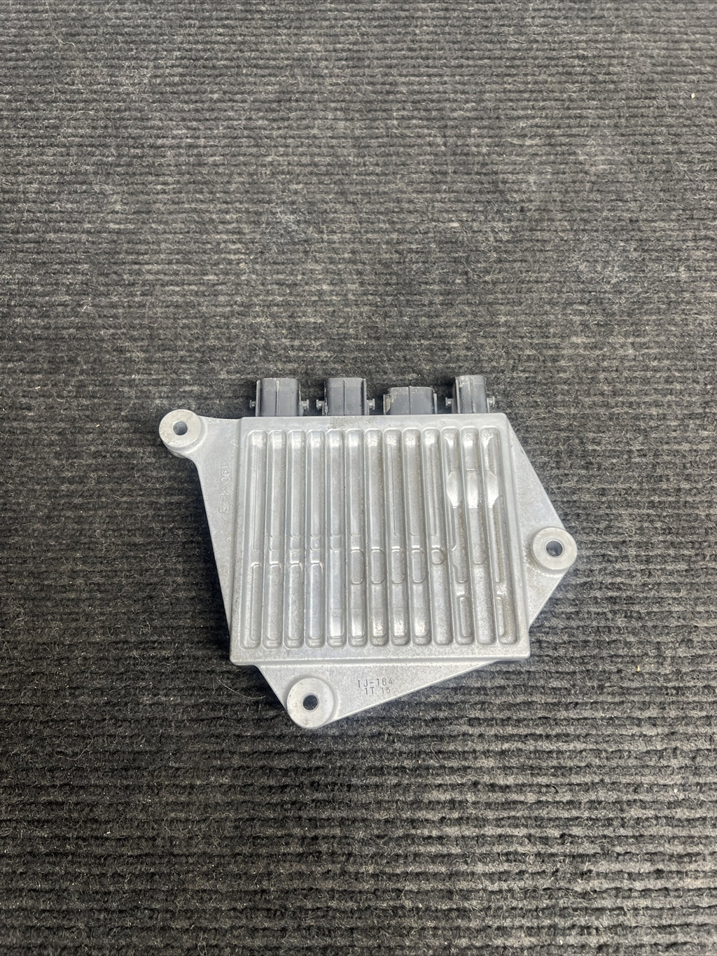 ☑️ 2013 OEM Subaru BRZ Scion FRS fuel injection module 22635-JB000