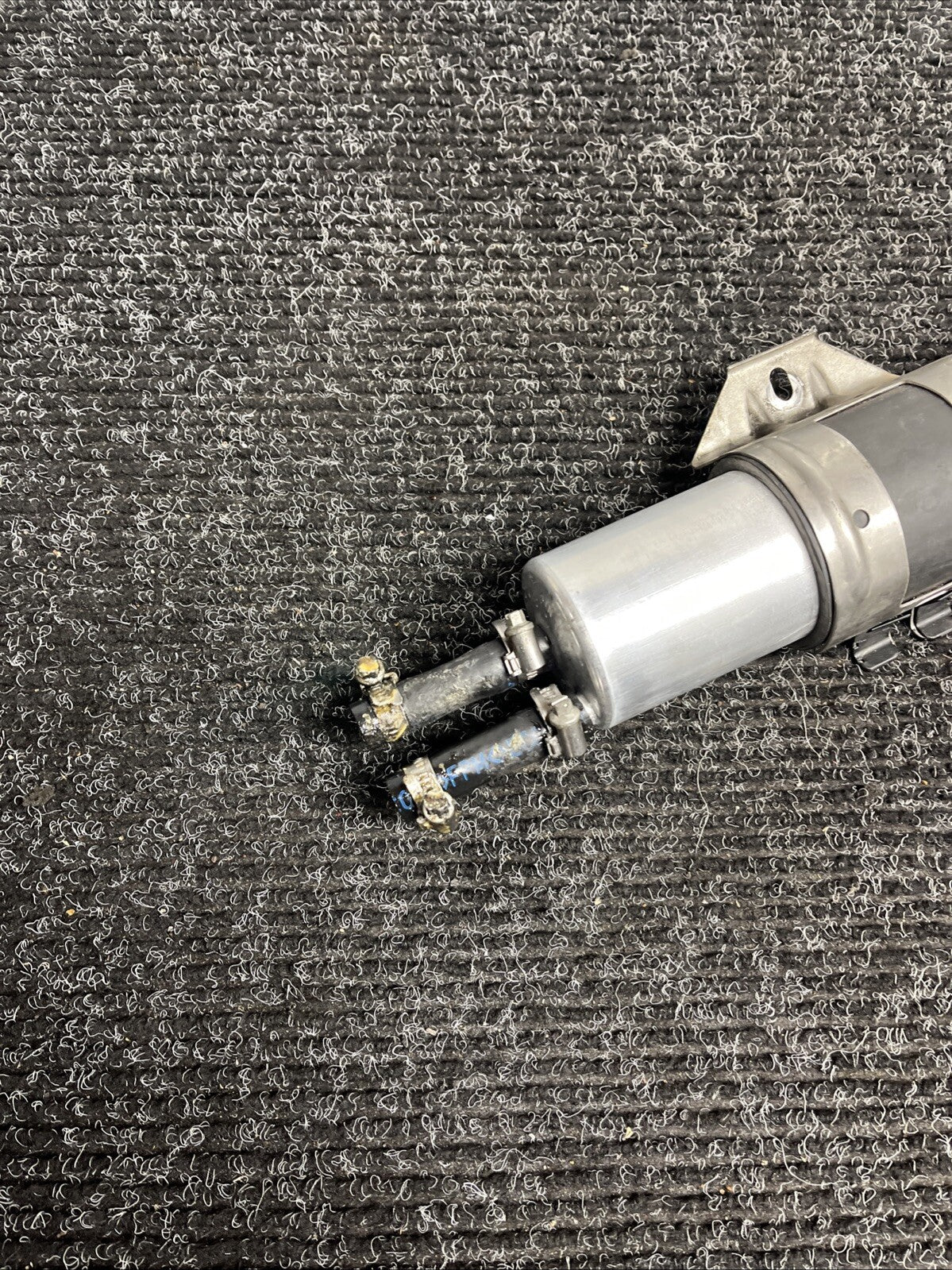 ☑️ 99-06 Bmw E46 3 Series Z3 Fuel Filter Pressure Regulator Drive Canister Oem
