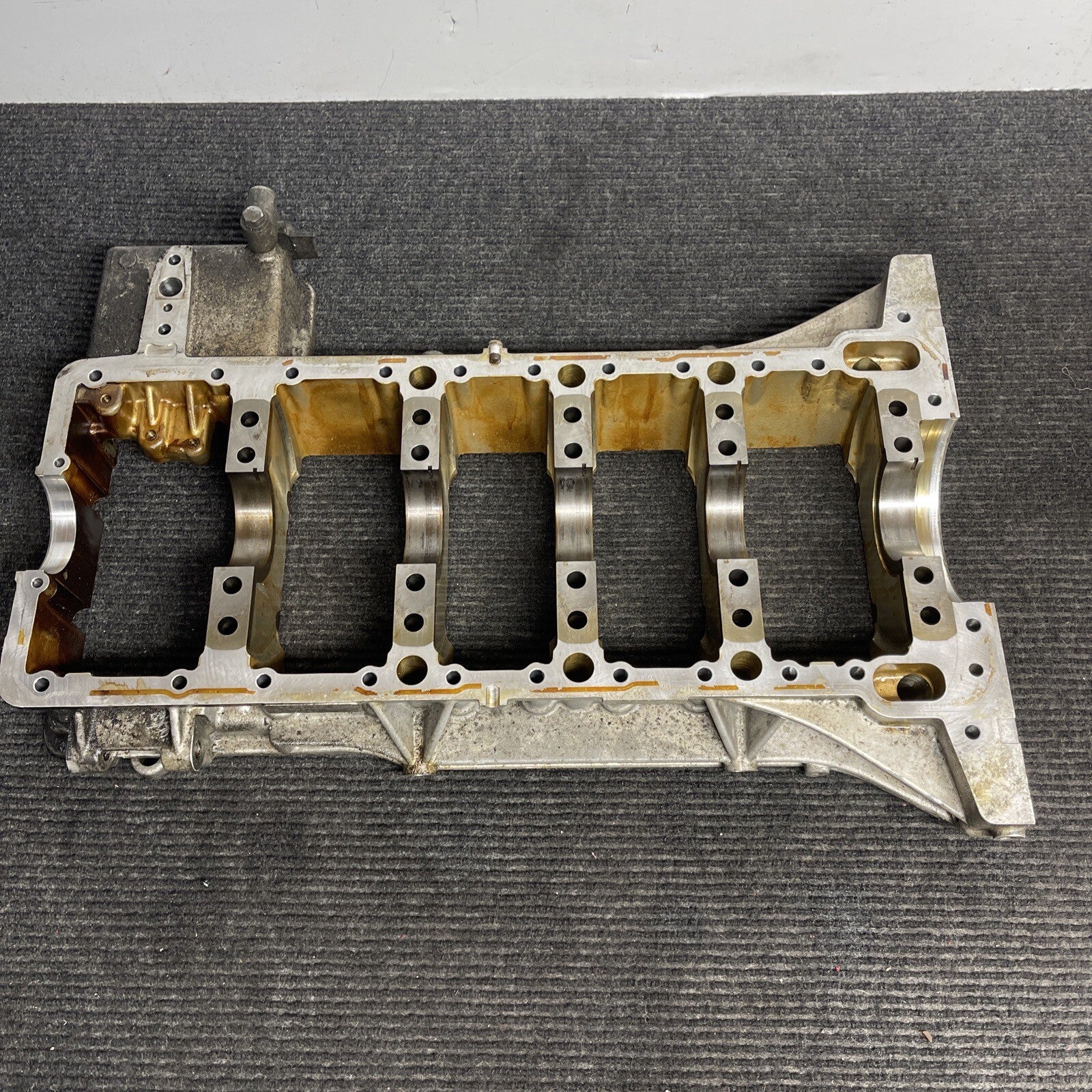 ☑️ 08-13 BMW E90 E92 E93 M3 LOWER BLOCK PLATE BOTTOM CRANK HOUSING S65 ENGINE