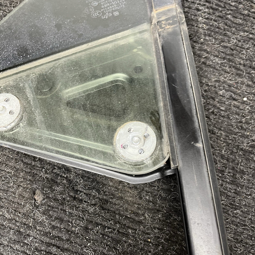 ☑️ 13-20 Scion FRS Subaru BRZ Driver Left Door Corner Glass SU003G0011 OEM