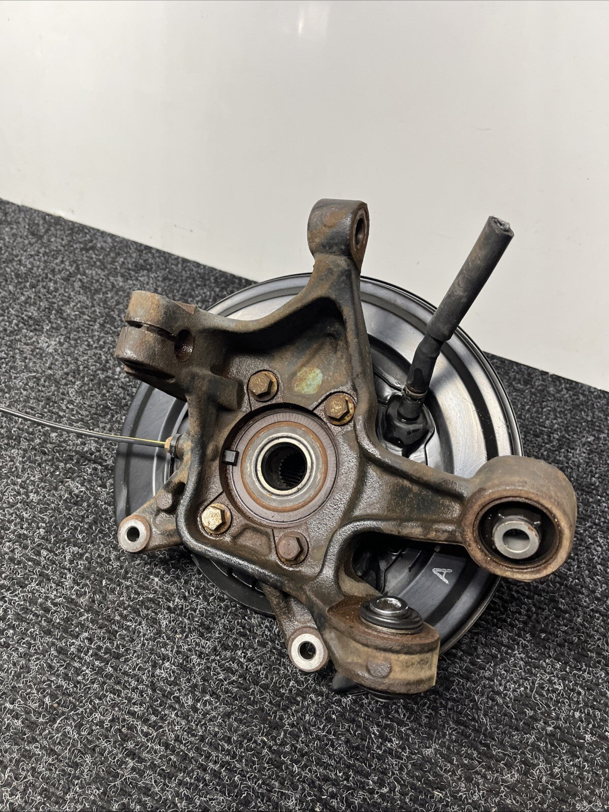 ☑️ 2022-2023 TOYOTA GR86 REAR LEFT DRIVERS SPINDLE KNUCKLE HUB ASSY OEM