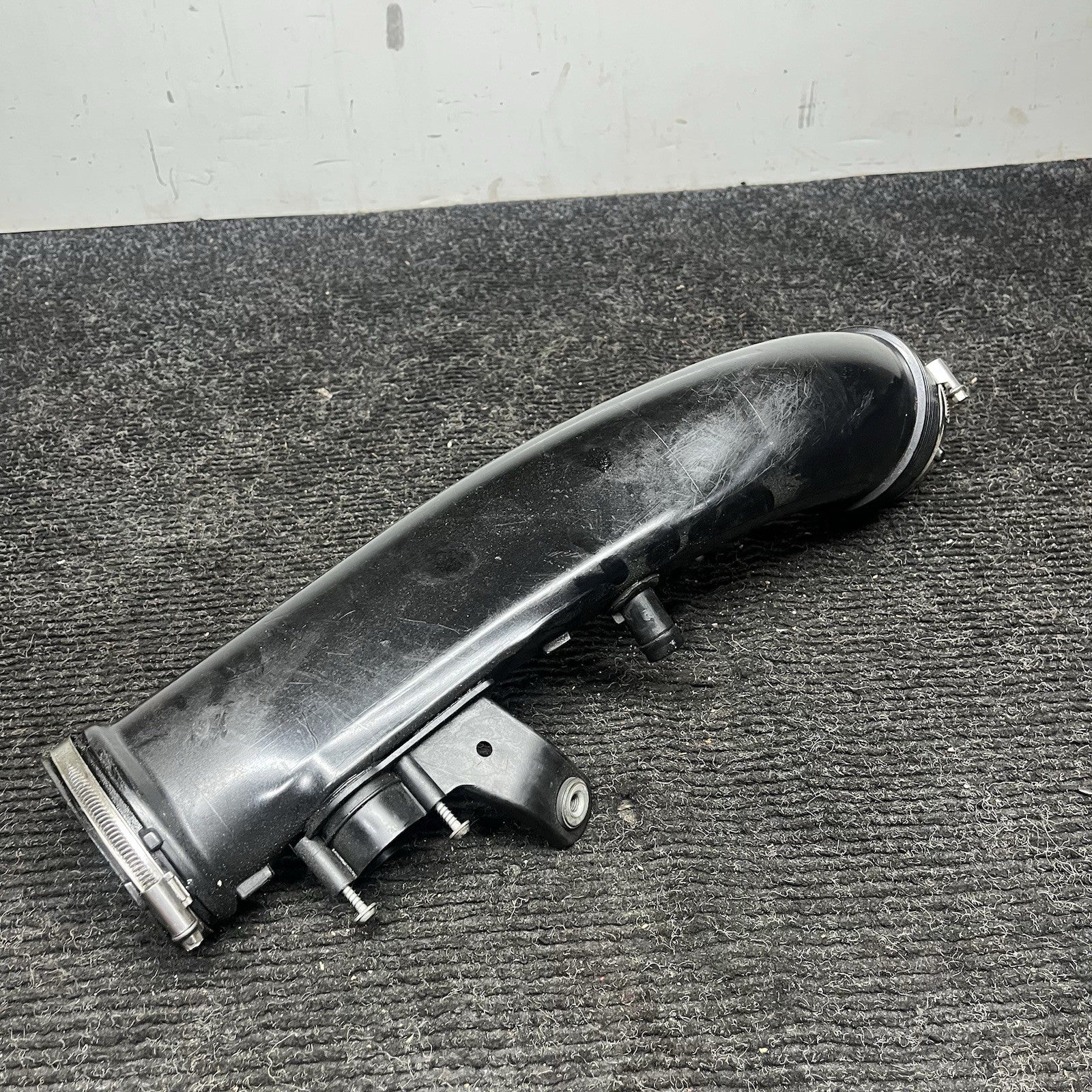 ☑️ BMW F15 X5 X6 35i 3.0L Air Intake Cleaner Duct Tube 7605585 OEM