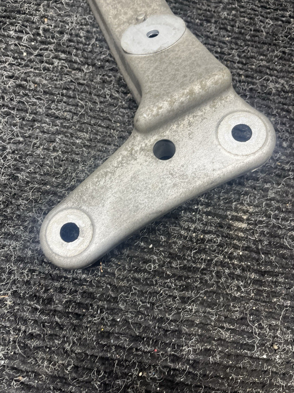 ☑️ 06-13 BMW E92 335i Automatic DCT Transmission Mount Bracket Support OEM