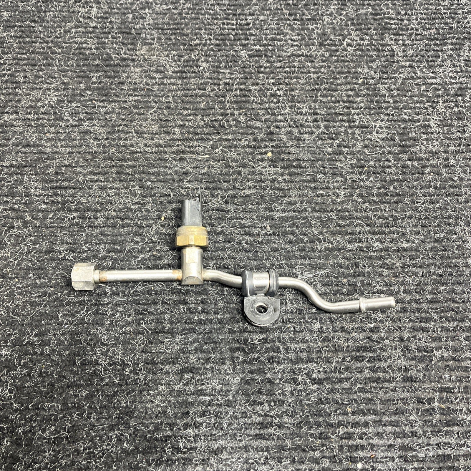 ☑️ 07-13 BMW E82 E90 E60 335I 535I N54 LOW PRESSURE FUEL SENSOR SUPPLY LINE PIPE
