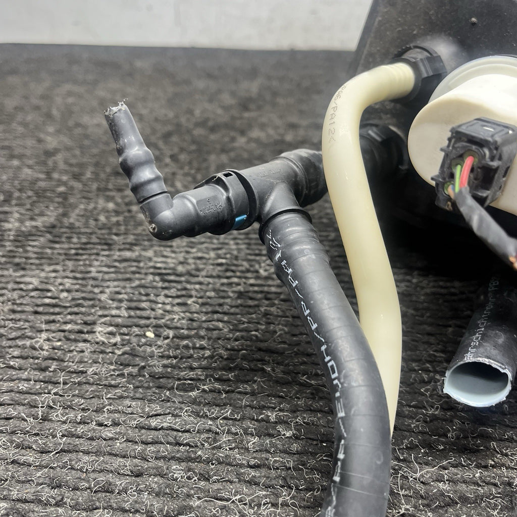 ☑️07-13 OEM BMW E90 E92 E93 335 M3 Fuel Vapor Activated Charcoal Filter Canister
