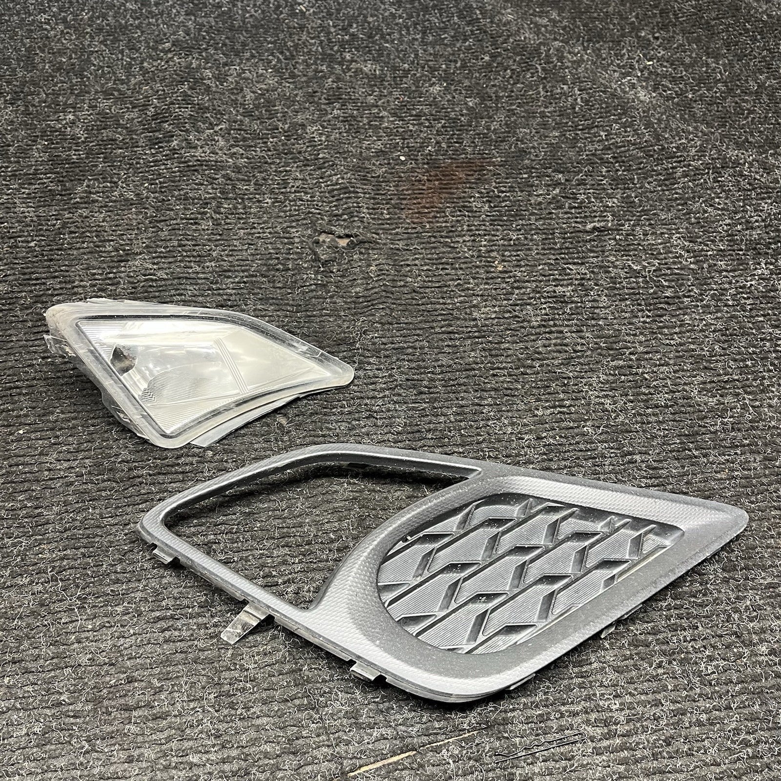☑️ 2013-2016 Scion FRS Right Passenger Turn Signal Lamp W/ Trim OEM