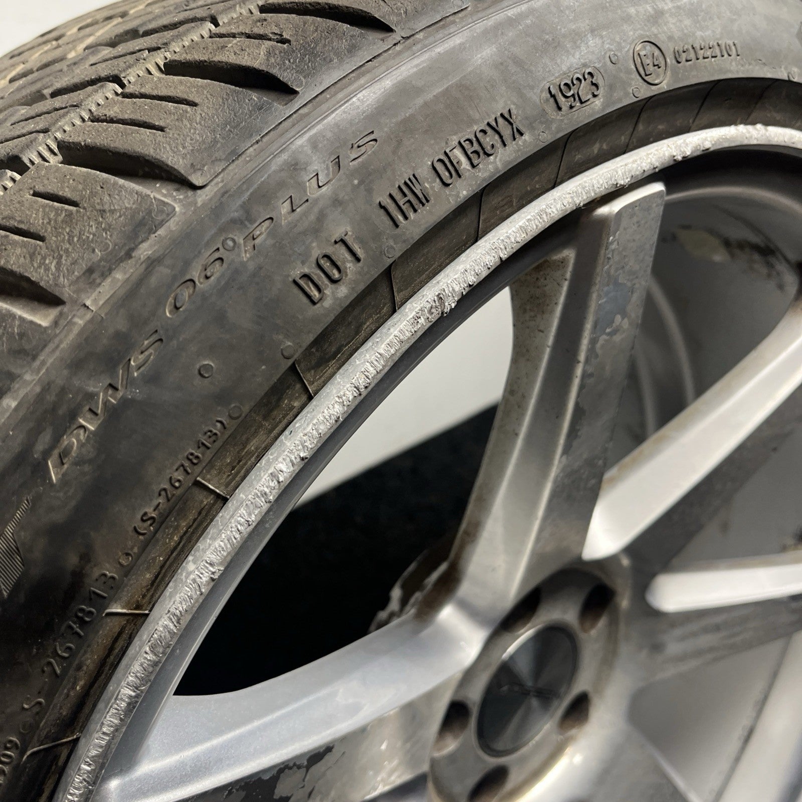 ☑️ ONE Vossen CV3 Silver Wheel W/TIRE & Cap 20x10.5 et30 5x112