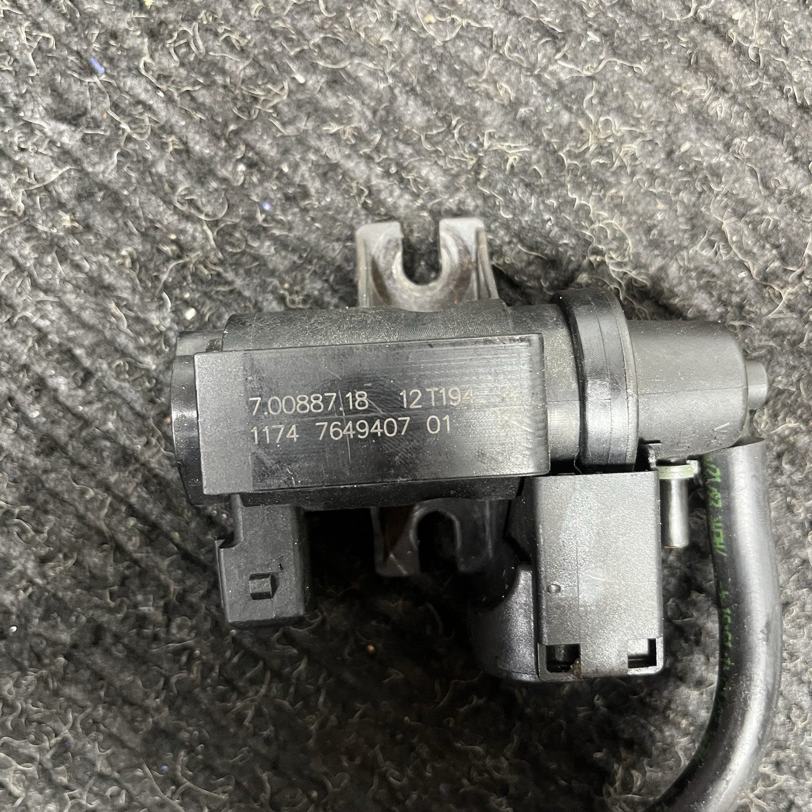 ☑️ OEM BMW E82 E92 F30 F10 Turbo Charger Air Pressure Boost Solenoid Valve N55
