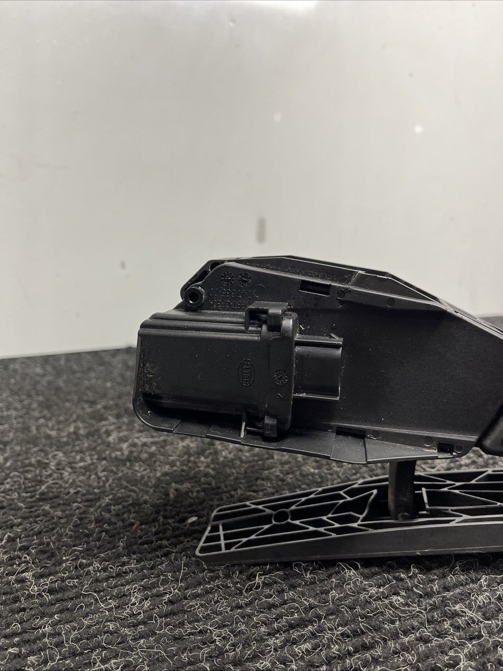 ☑️ Manual Transmission Accelerator Pedal Module BMW OEM E88 E82 135i 128i 08-13