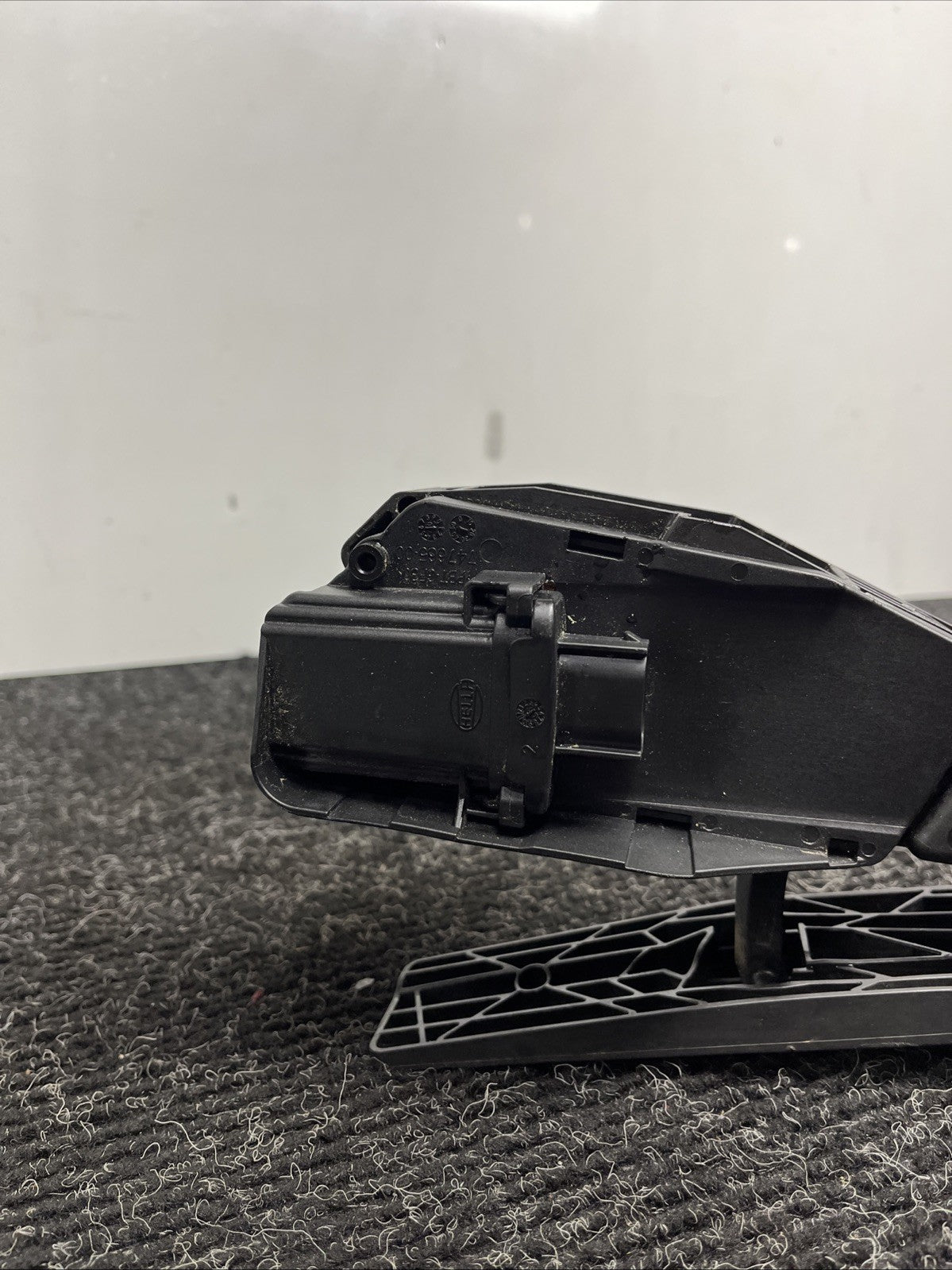 ☑️ Manual Transmission Accelerator Pedal Module BMW OEM E88 E82 135i 128i 08-13