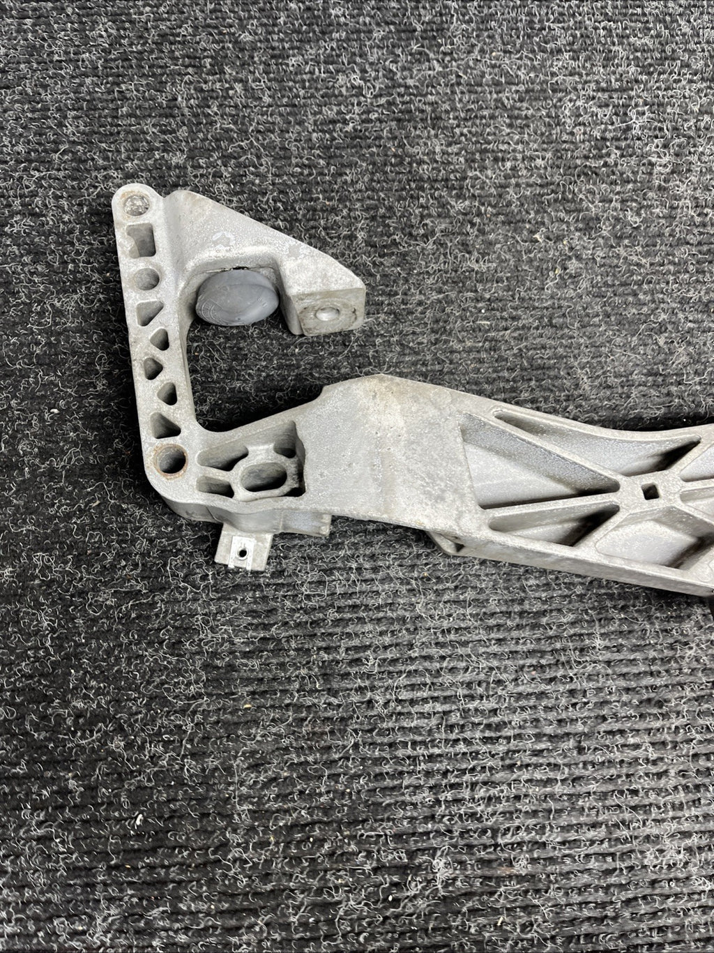 ☑️ 06-19 BMW E92 F30 F32 328XI 335XI 428XI AWD Transmission Mounting Bracket OEM