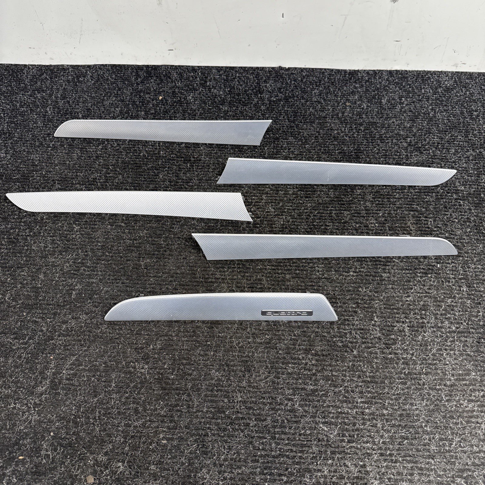 ☑️ 2013 AUDI A4 B8 8K DASH DOOR CONSOLE FISH SCALE ALUMINUM TRIM SET OEM