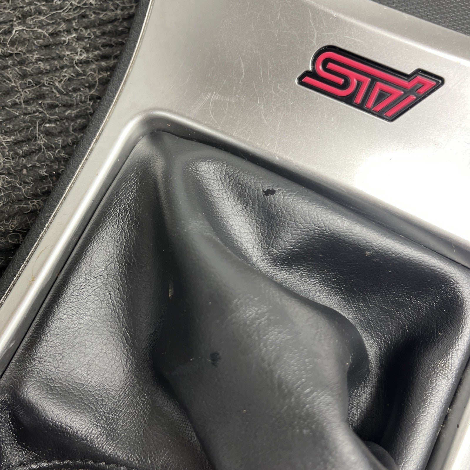 ☑️ 08-14 SUBARU WRX STI CENTER CONSOLE MANUAL GEAR SHIFT BOOT TRIM COVER OEM