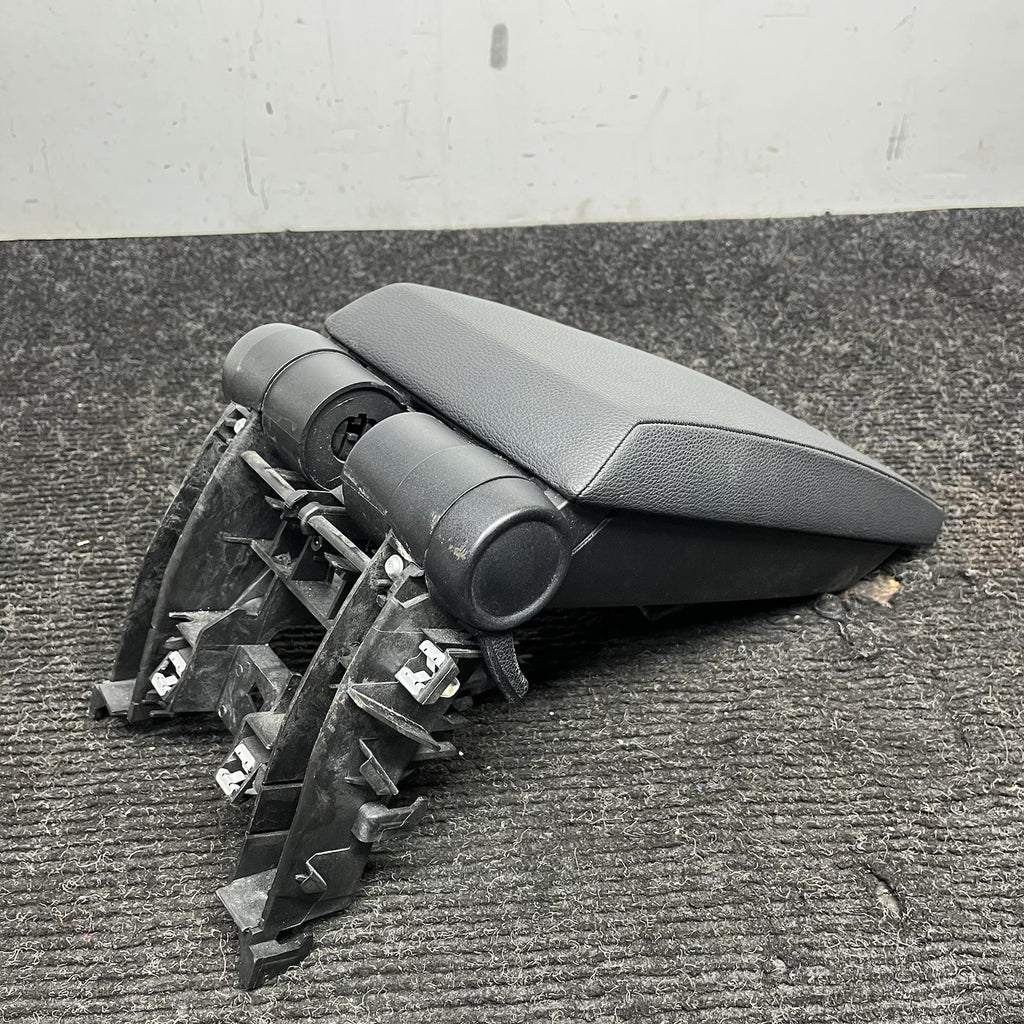 ☑️ 08-13 OEM BMW E88 E82 Center Console Armrest Tray Black Leather