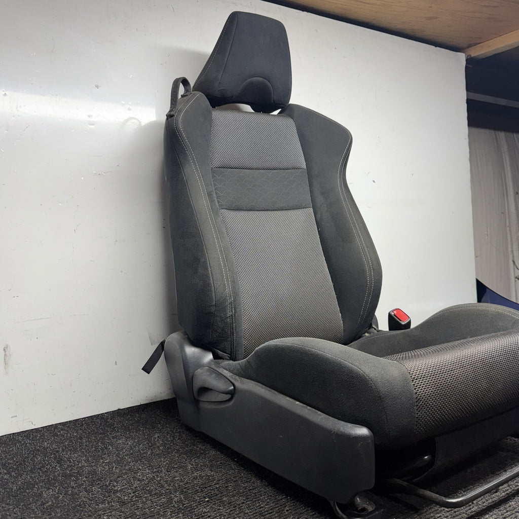 ☑️ 2017-2020 Toyota 86 Front Right Passenger Seat Su003-06563 Black Cloth