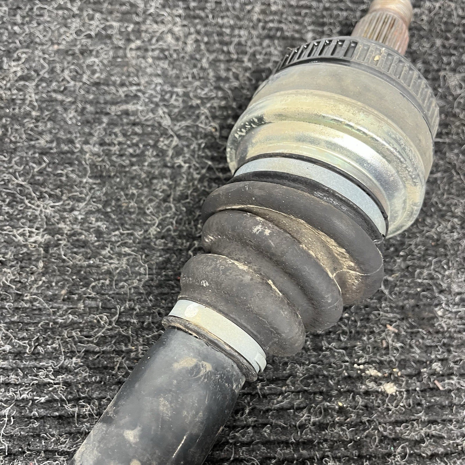 ☑️ 2008-2013 BMW 128i 328i Right Rear Axle Shaft CV Joint 33217537716 OEM