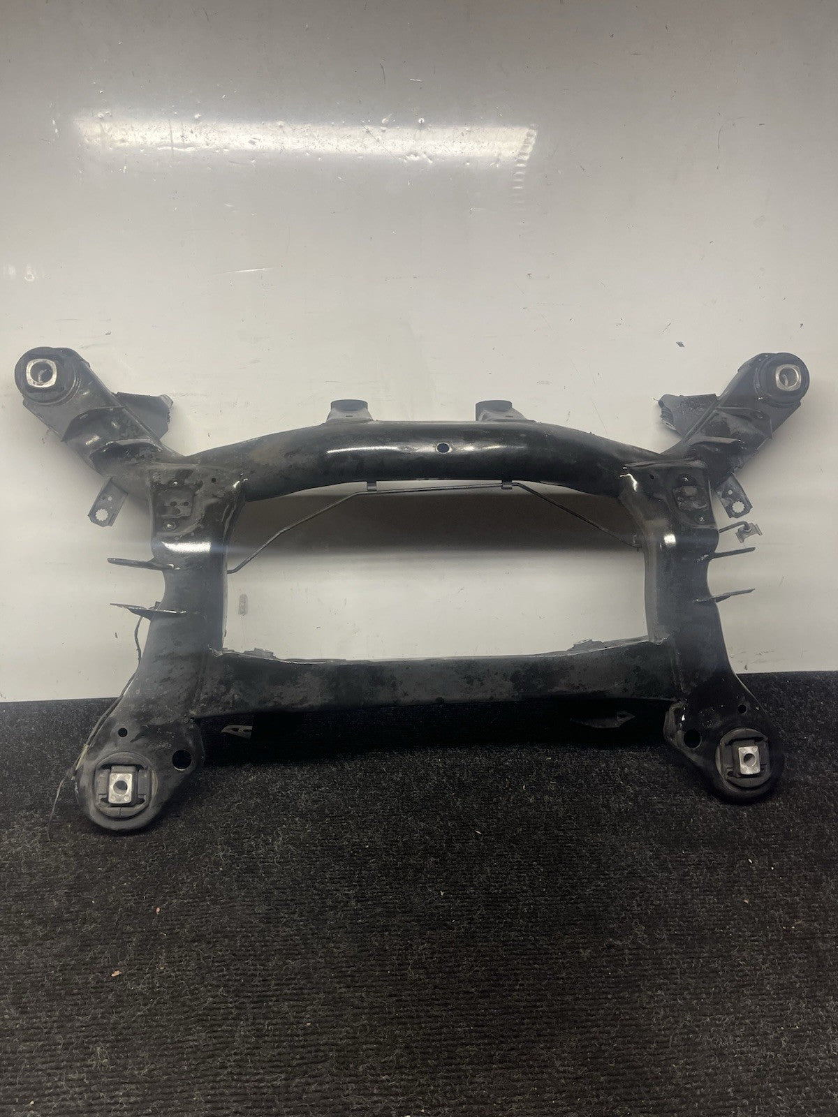 ☑️ 07-13 BMW E90 E92 E93 335I Rear Axle Subframe Crossmember Cradle Carrier OEM