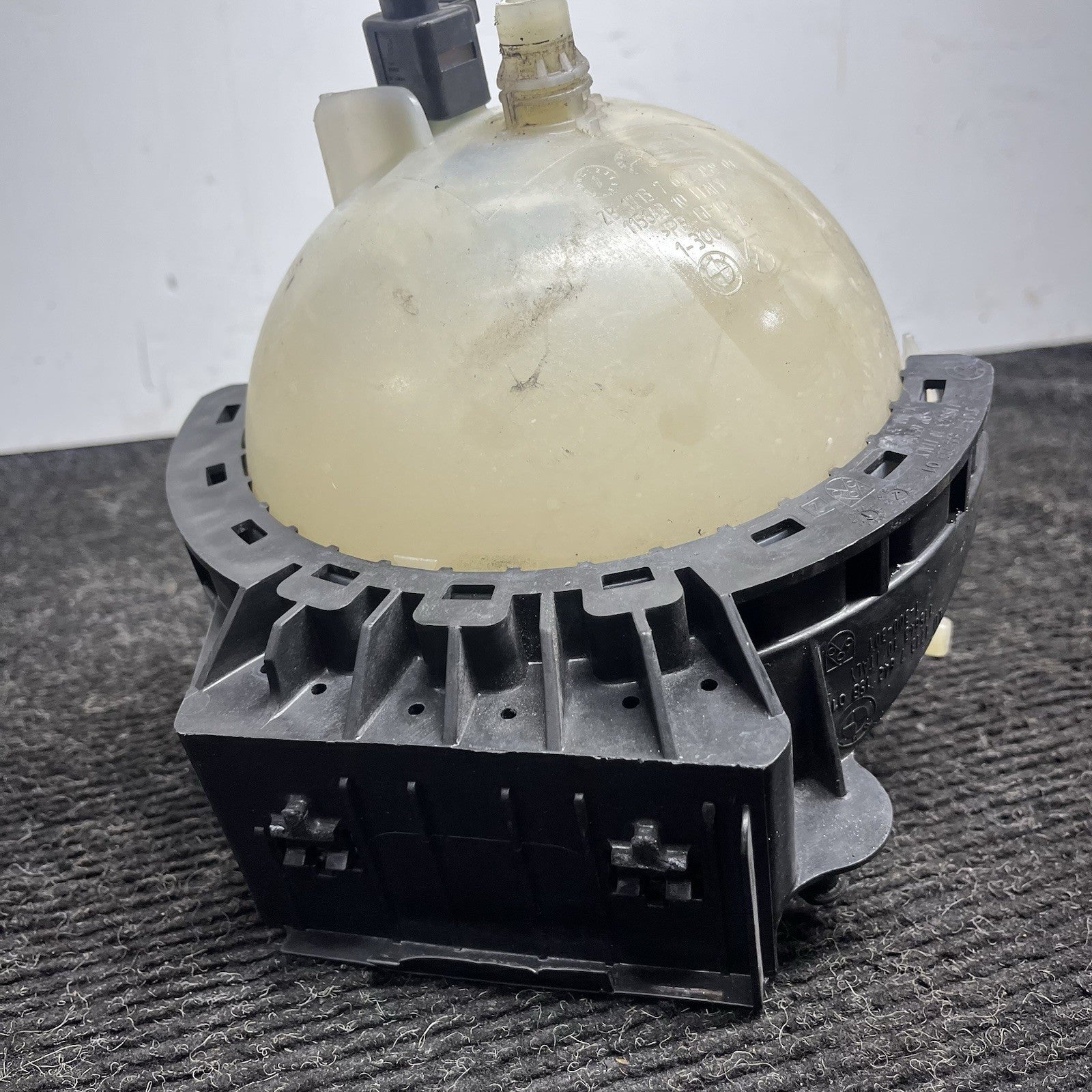 ☑️ 2012-2016 BMW 328xi F30 OEM 2.0 N20 Engine Coolant Reservoir Oveflow 7642159