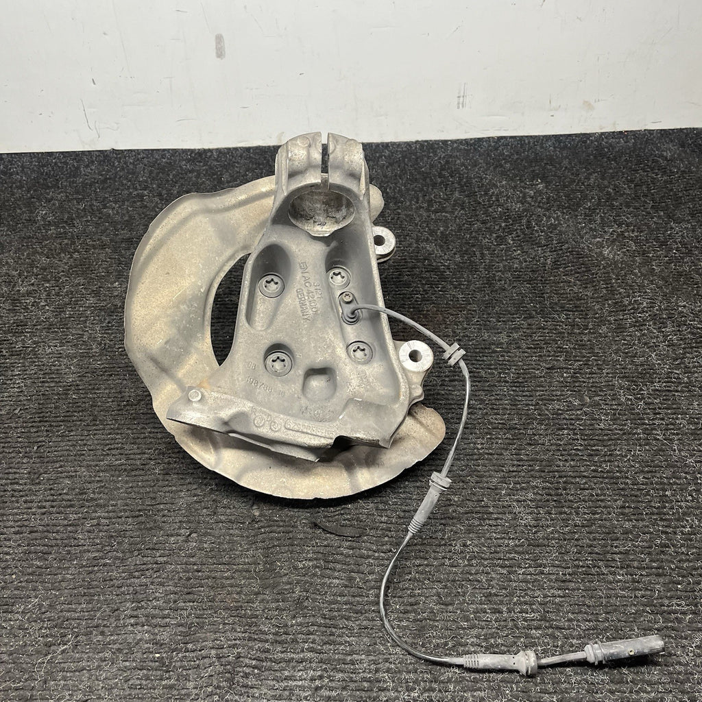 ☑️ 2012-2016 BMW 328I F30 RWD FRONT PASSENGER SIDE WHEEL HUB SPINDLE KNUCKLE OEM