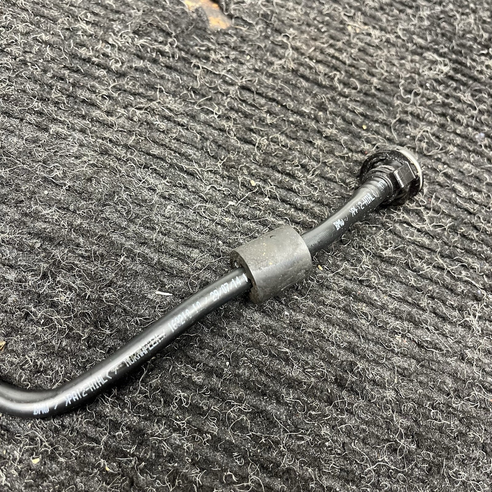 ☑️ BMW 3-Series E90 E92 E93 OEM BMW M3 S65 Engine Coolant Vent Hose 7838219