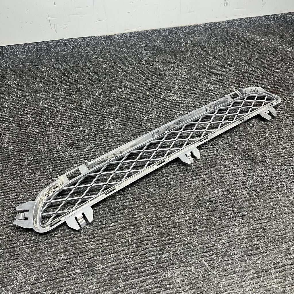 ☑️ 2011-2014 BMW X3 F25 Front Upper Center Bumper Grille OEM 7210466