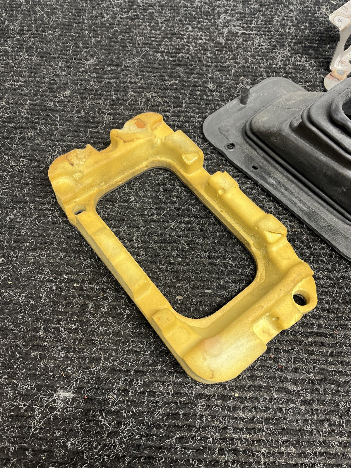 ☑️ 2013-2020 Subaru BRZ Scion FRS Toyota 86 Shifter Trim Boot Noise Dampener OEM