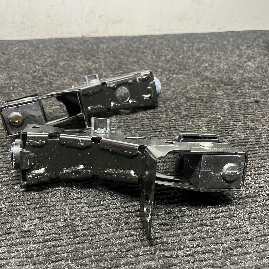 ☑️ 07-13 BMW E93 328i 335i M3 Right Side Convertible Hardtop Bracket Latch OEM