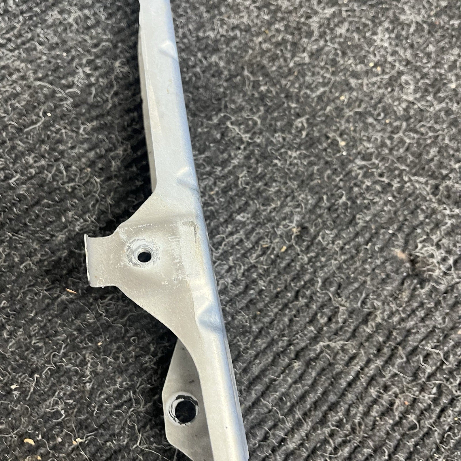 ☑️ 2013-19 Scion FRS Subaru BRZ 86 Front RH Right Side Fender Bracket OEM