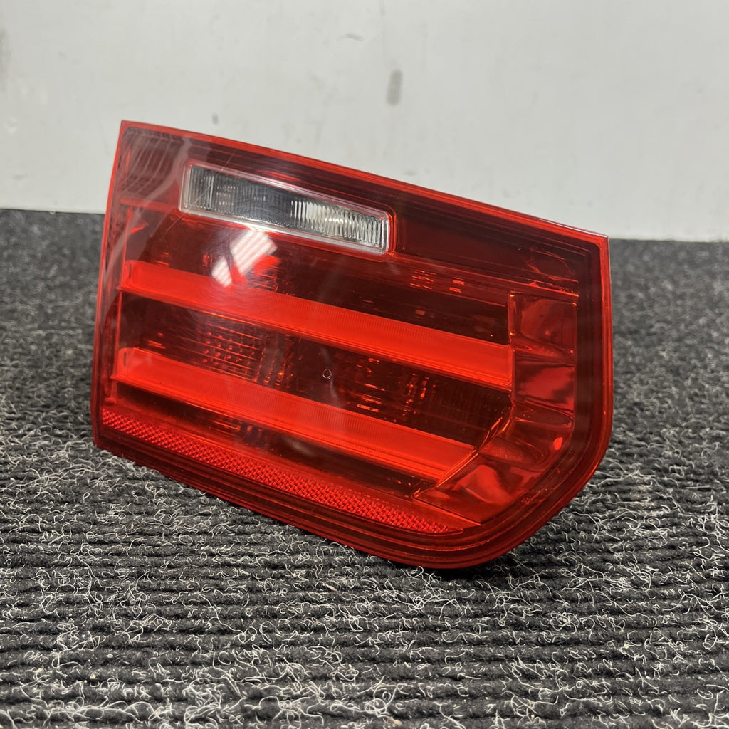 ☑️ 12-15 OEM BMW F30 F80 M3 Sedan Rear Left Driver Side Inner Trunk Tail Light