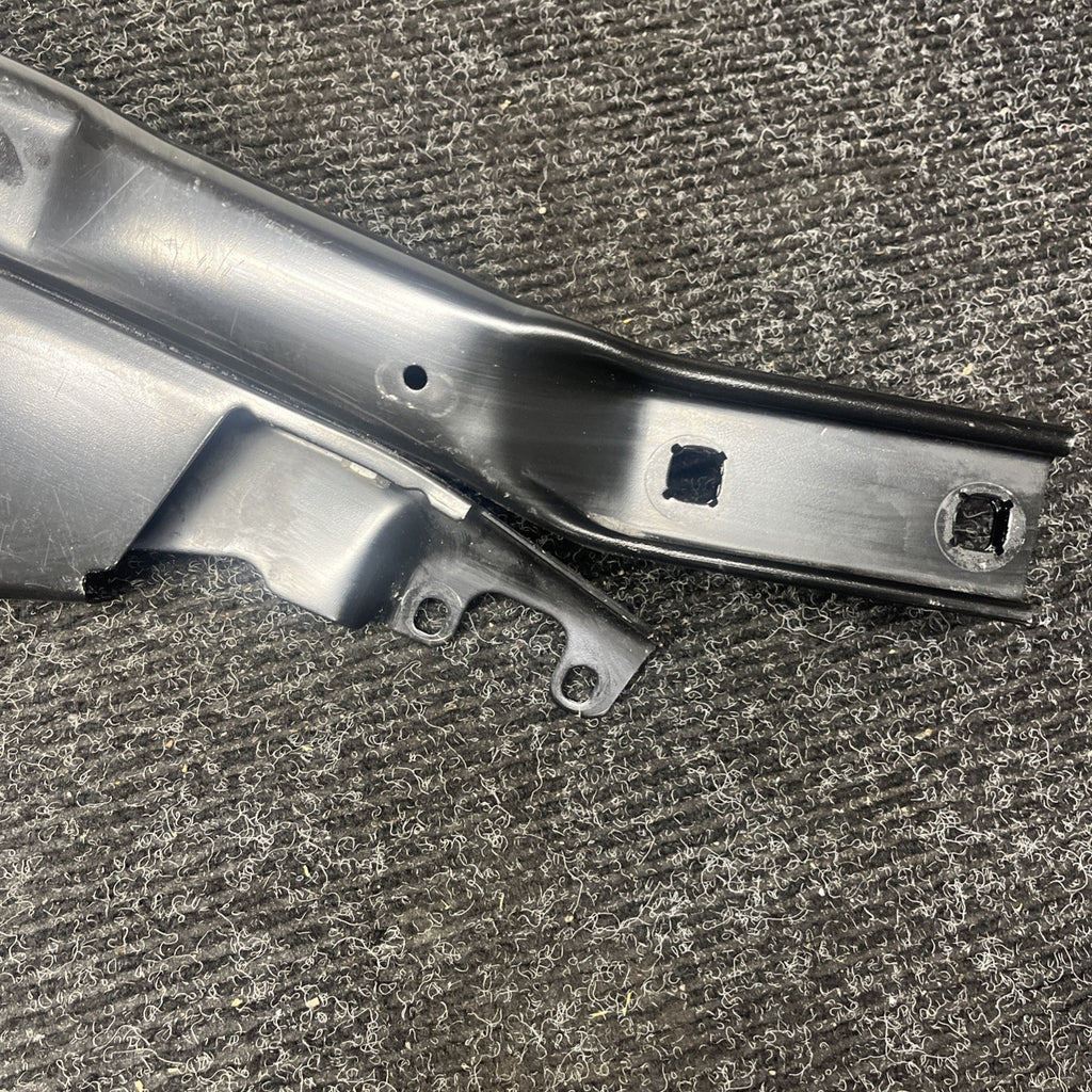 ☑️ 11-16 BMW 535i 550i M5 F10 Upper Radiator Core Support Tie Bar 7200689 OEM