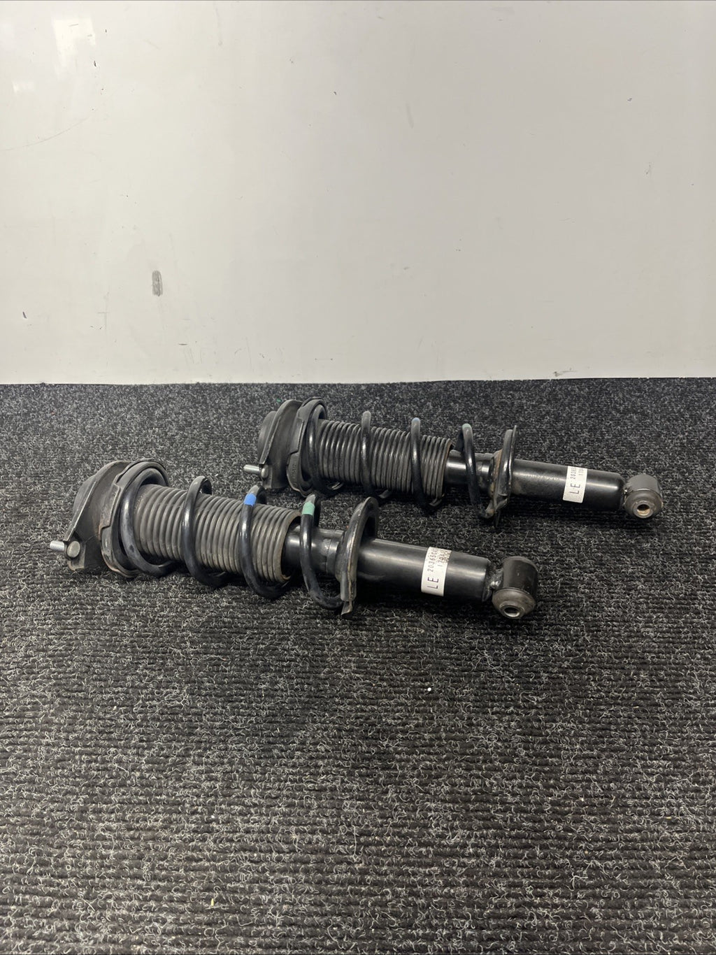 ☑️ OEM Rear Springs/Struts Suspension Subaru BRZ Toyota 86 Scion FRS
