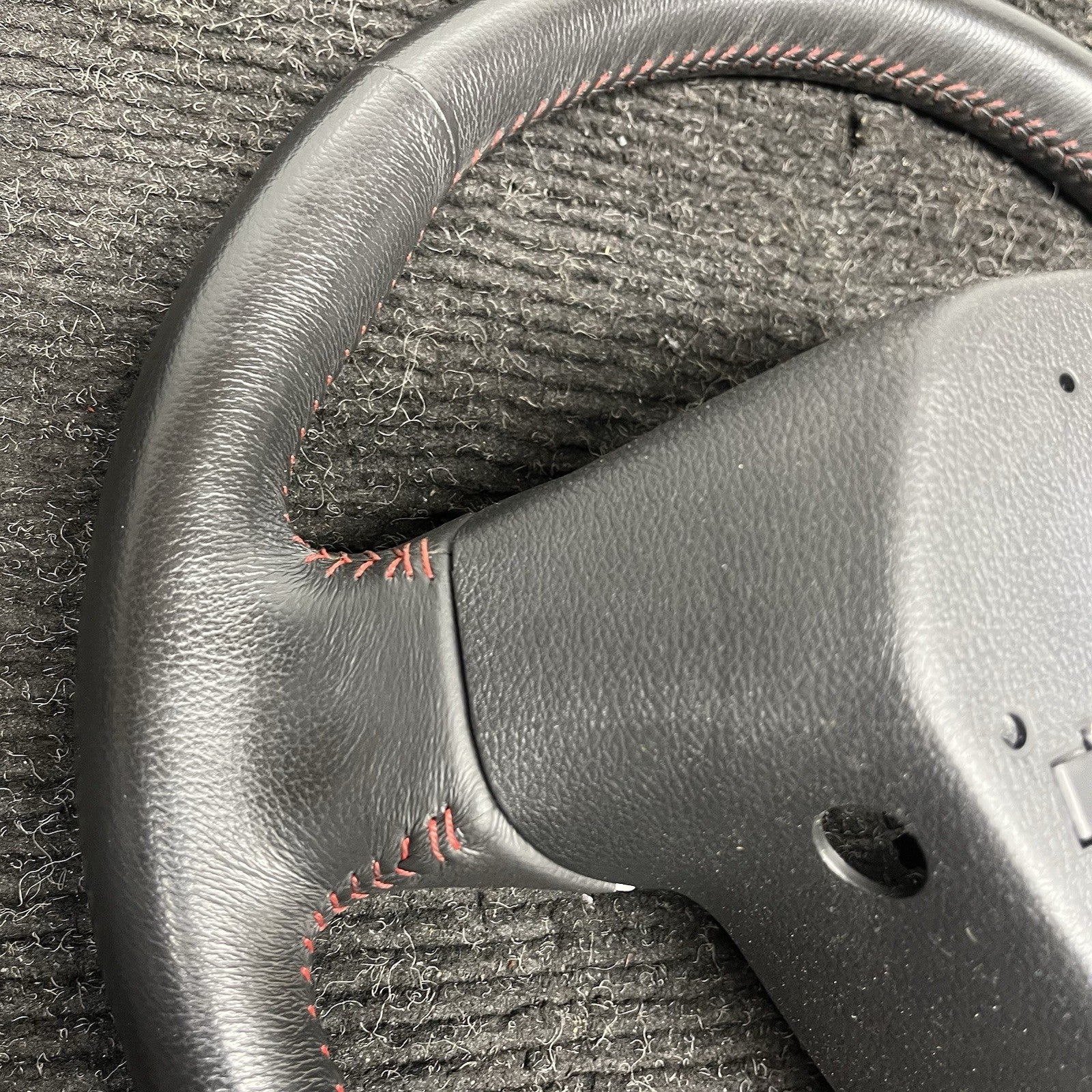 ☑️ 2008-2011 Subaru Impreza Black Rubber Steering Wheel w/ Cruise Control OEM