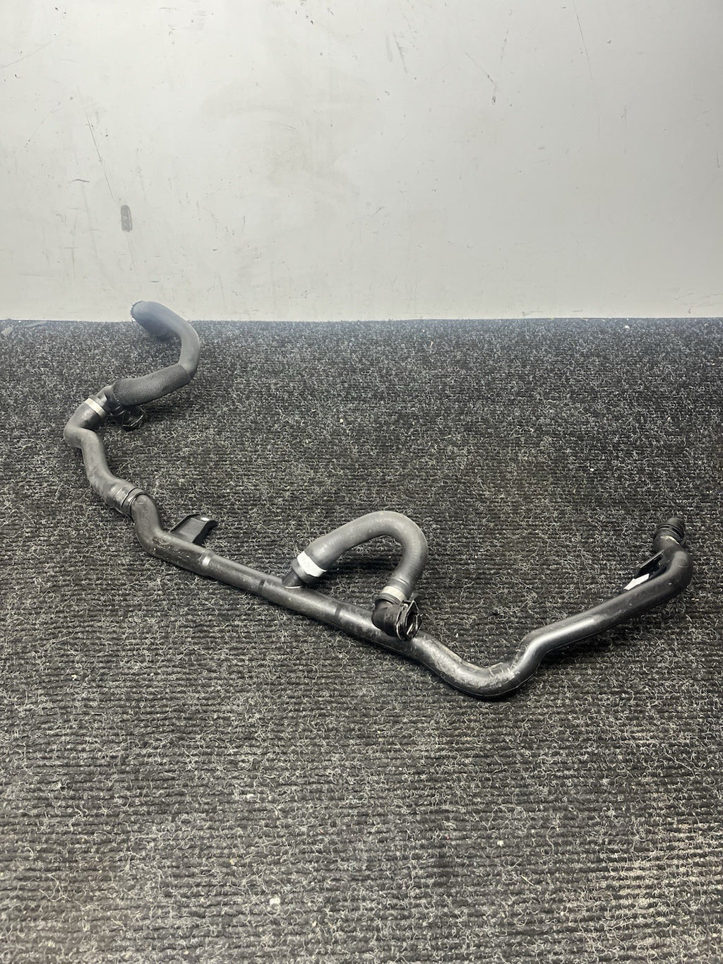 ☑️ OEM BMW E90 E92 E93 N54 RWD AT Thermostat Hose  Coolant Return Pipe Line