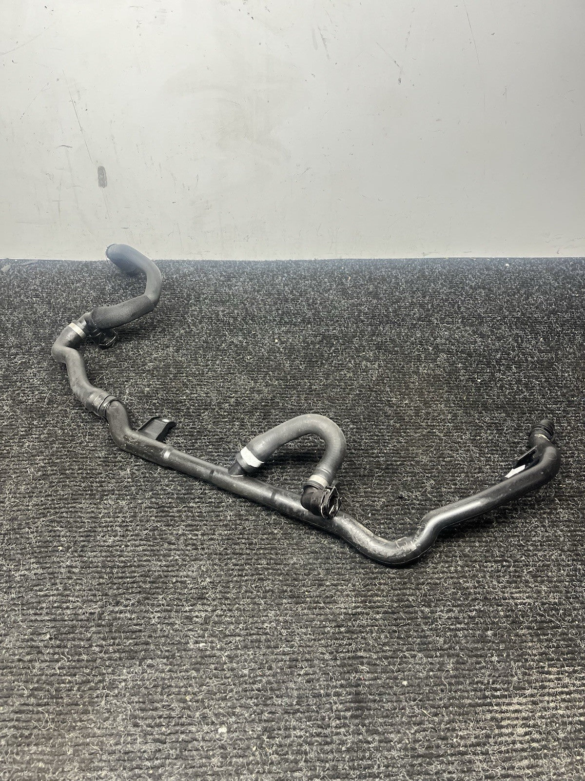 ☑️ OEM BMW E90 E92 E93 N54 RWD AT Thermostat Hose  Coolant Return Pipe Line