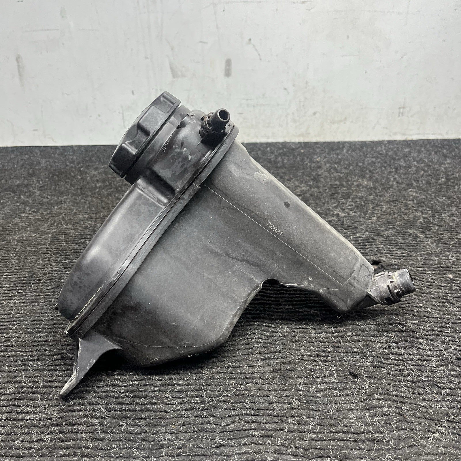 ☑️ 06-13 BMW E82 E88 E90 E92 E93 Radiator Expansion Tank Coolant Reservoir OEM