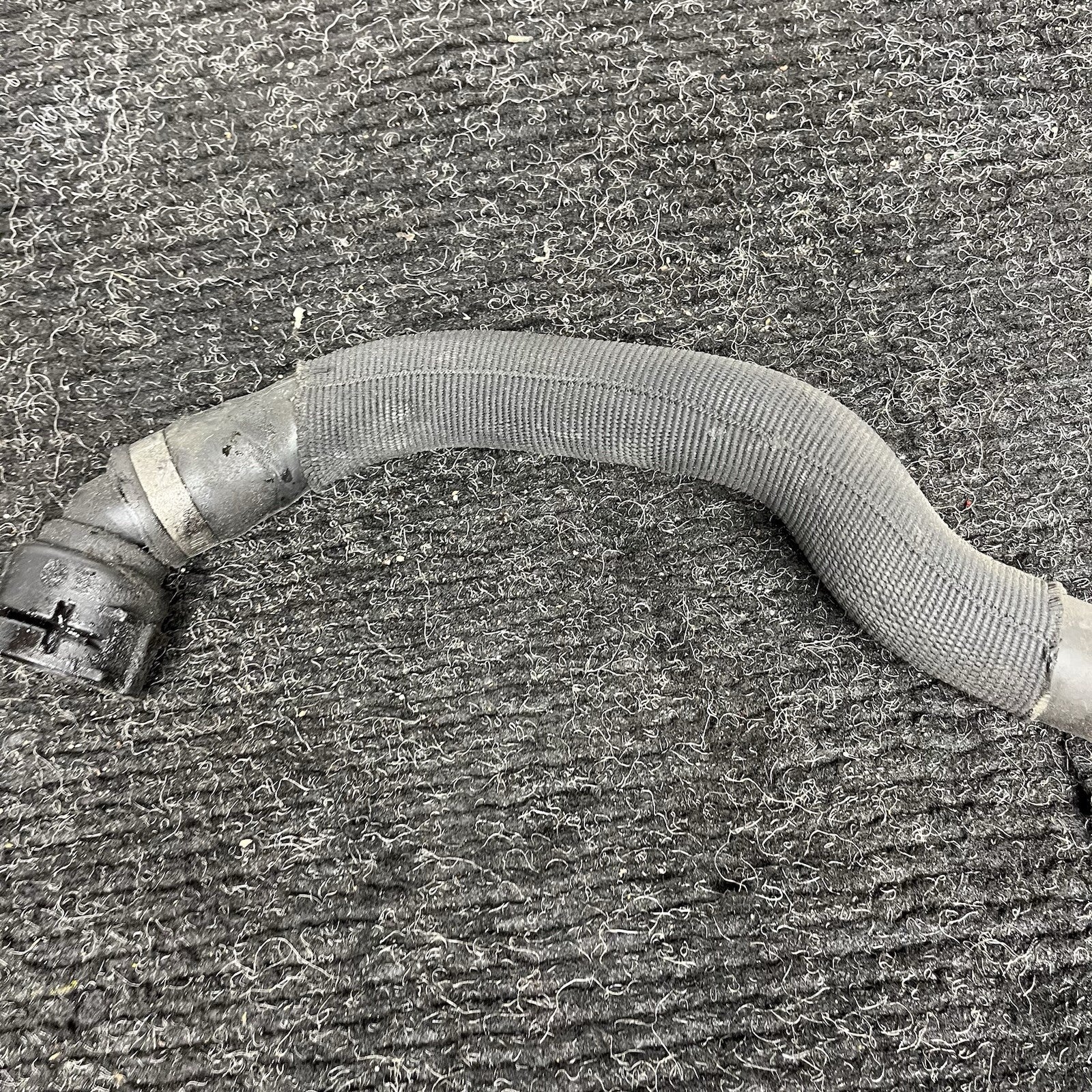 ☑️ 08-13 BMW E90 E92 E93 M3 HEATER COOLANT EXPANSION TANK RETURN HOSE