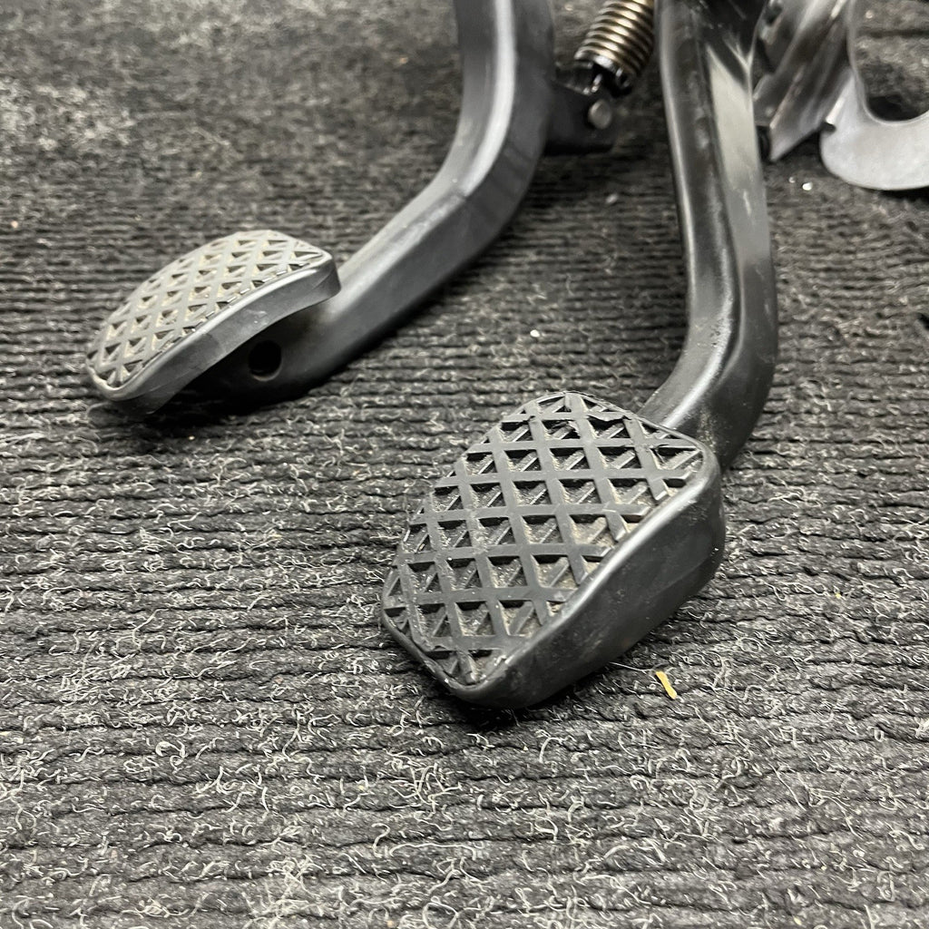 ☑️ BMW F30 F22 F32 F80 F82 MANUAL TRANSMISSION CLUTCH BRAKE PEDAL OEM W/ LINE