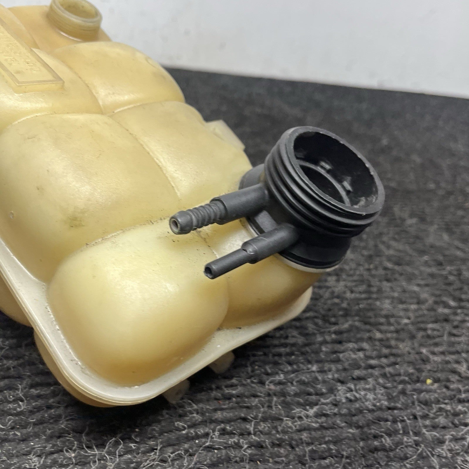 ☑️ 1982-1994 BMW E30 318i 325i 1712641 Coolant Expansion Reservoir Tank OEM