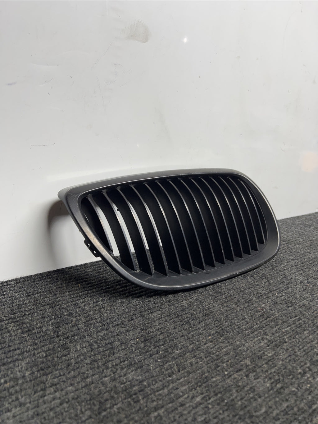 Front Hood Grille Right Passenger Side For BMW OEM# 51137157278 E92 E93 Chrome