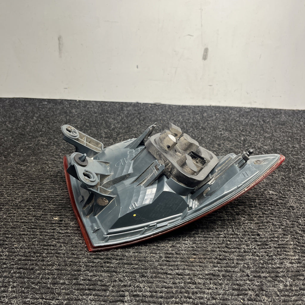☑️ 2012-2015 BMW F30 320i 328i Sedan Rear Right Outer Taillight Tail Light OEM