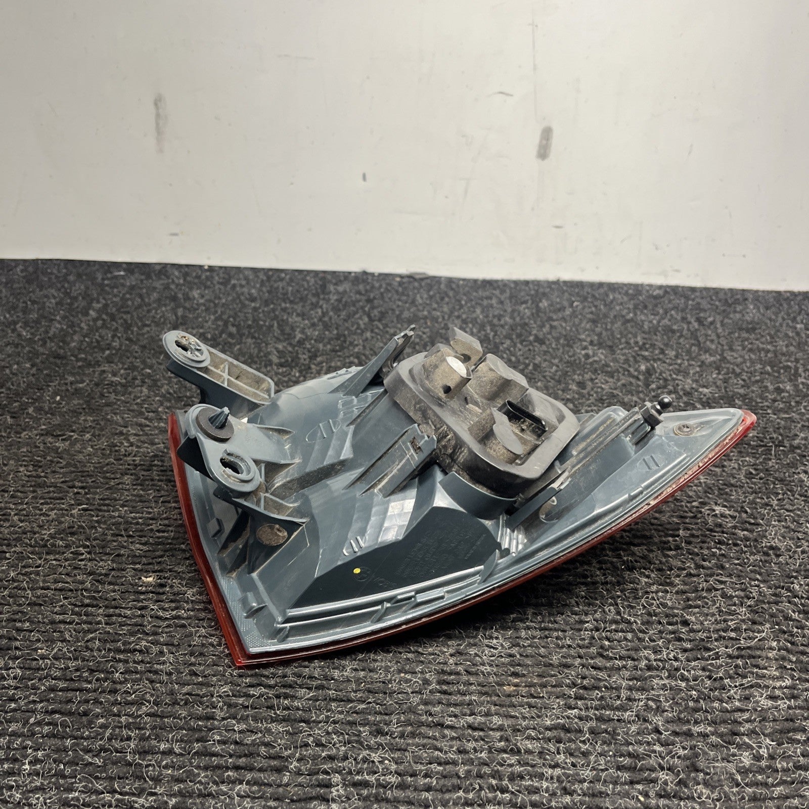 ☑️ 2012-2015 BMW F30 320i 328i Sedan Rear Right Outer Taillight Tail Light OEM