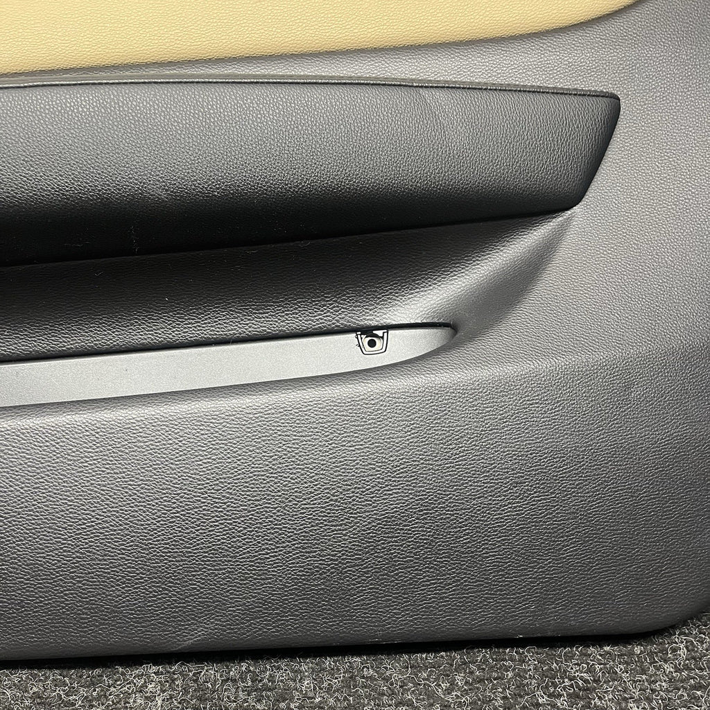 ☑️ 08-13 BMW E88 E82 135i 128i Front Passenger Door Card Panel Vinyl Oyster