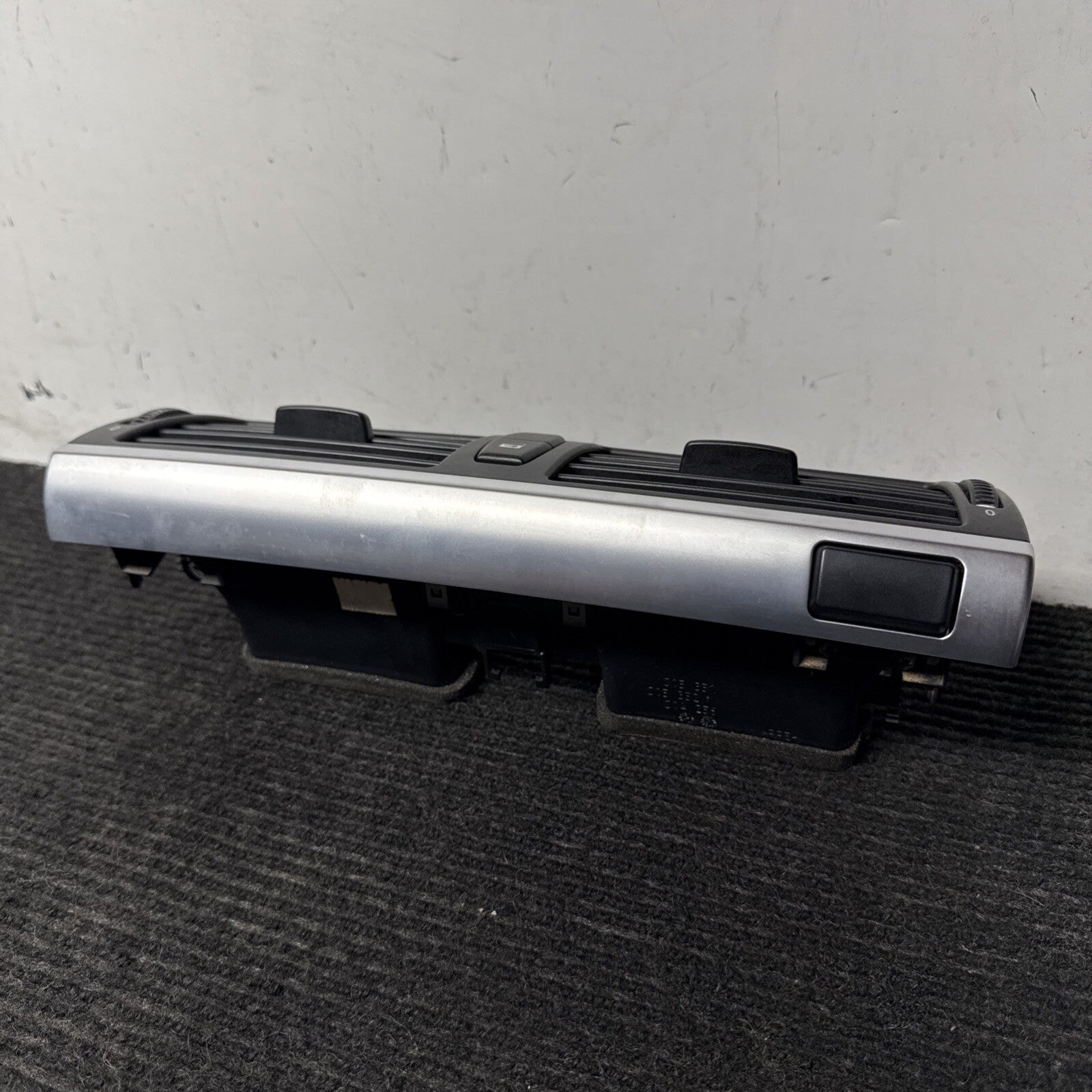☑️07-14 BMW E70 E71 X5 X6 Front Center In Dash Air Vent Ac Heat Duct 9210705 OEM