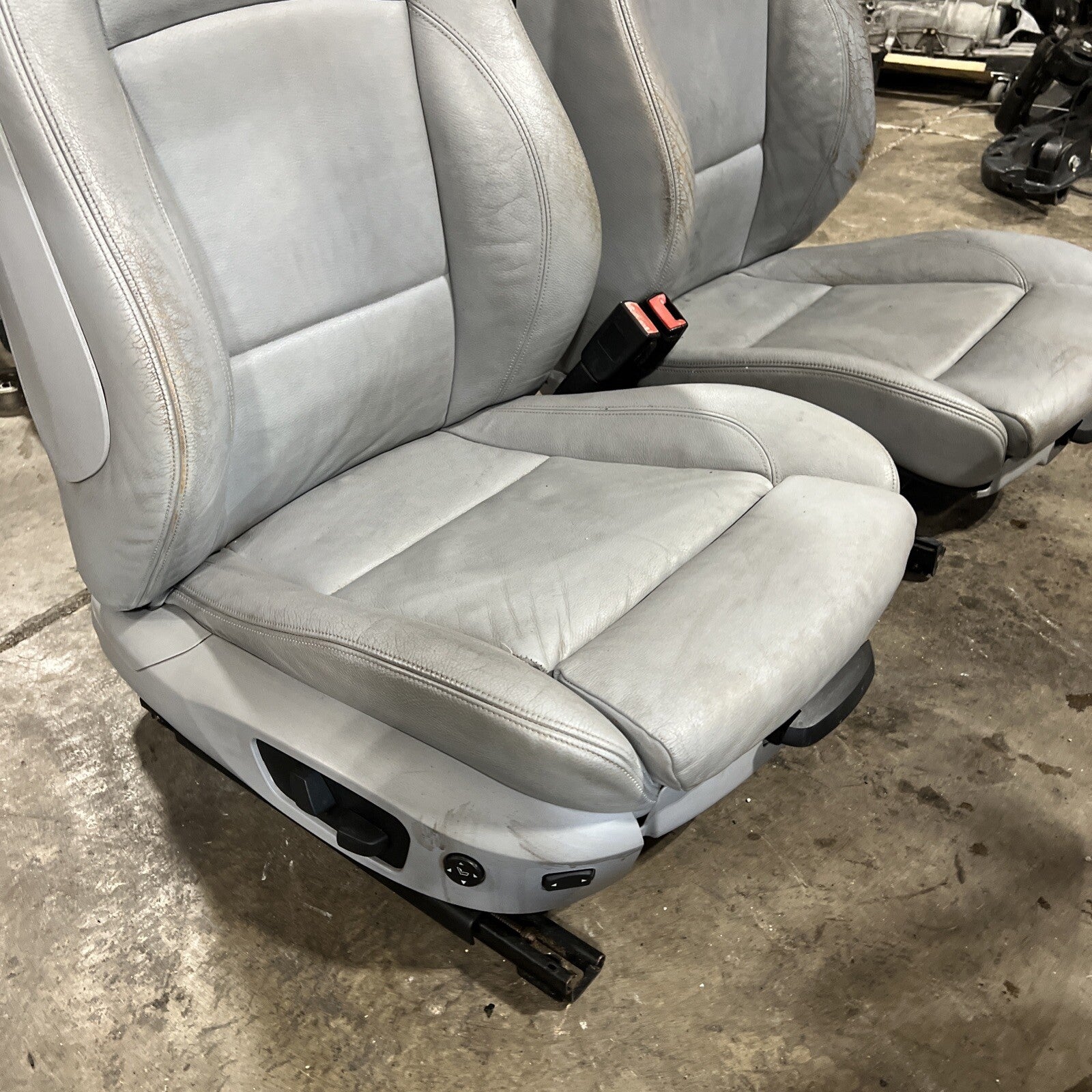 ☑️ 2008-2013 BMW E82 1-Series Coupe Leather Front Sport Seat Pair Grey OEM
