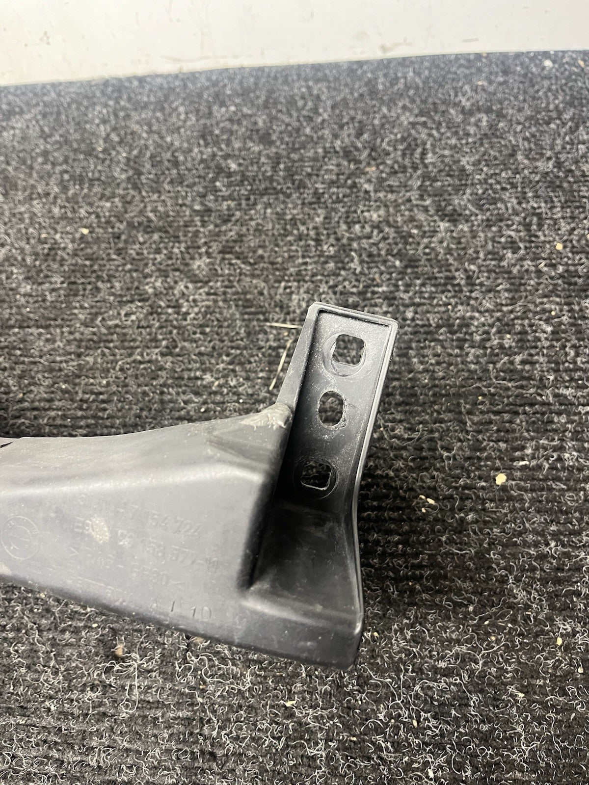 ☑️08-13 BMW E90 E92 E93 M3 OEM Passenger RightHeadlight Bracket Carrier Mount RH